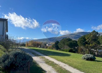 Vista delle montagne - Villa Via Torre
 
31A, Frosolone - foto 34