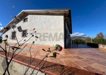 Terrazza - Villa Via Torre
 
31A, Frosolone - foto 24