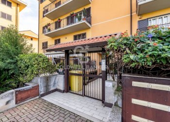 Foto 5 - Quadrilocale Via Villalba
 
26, Acireale - foto 5