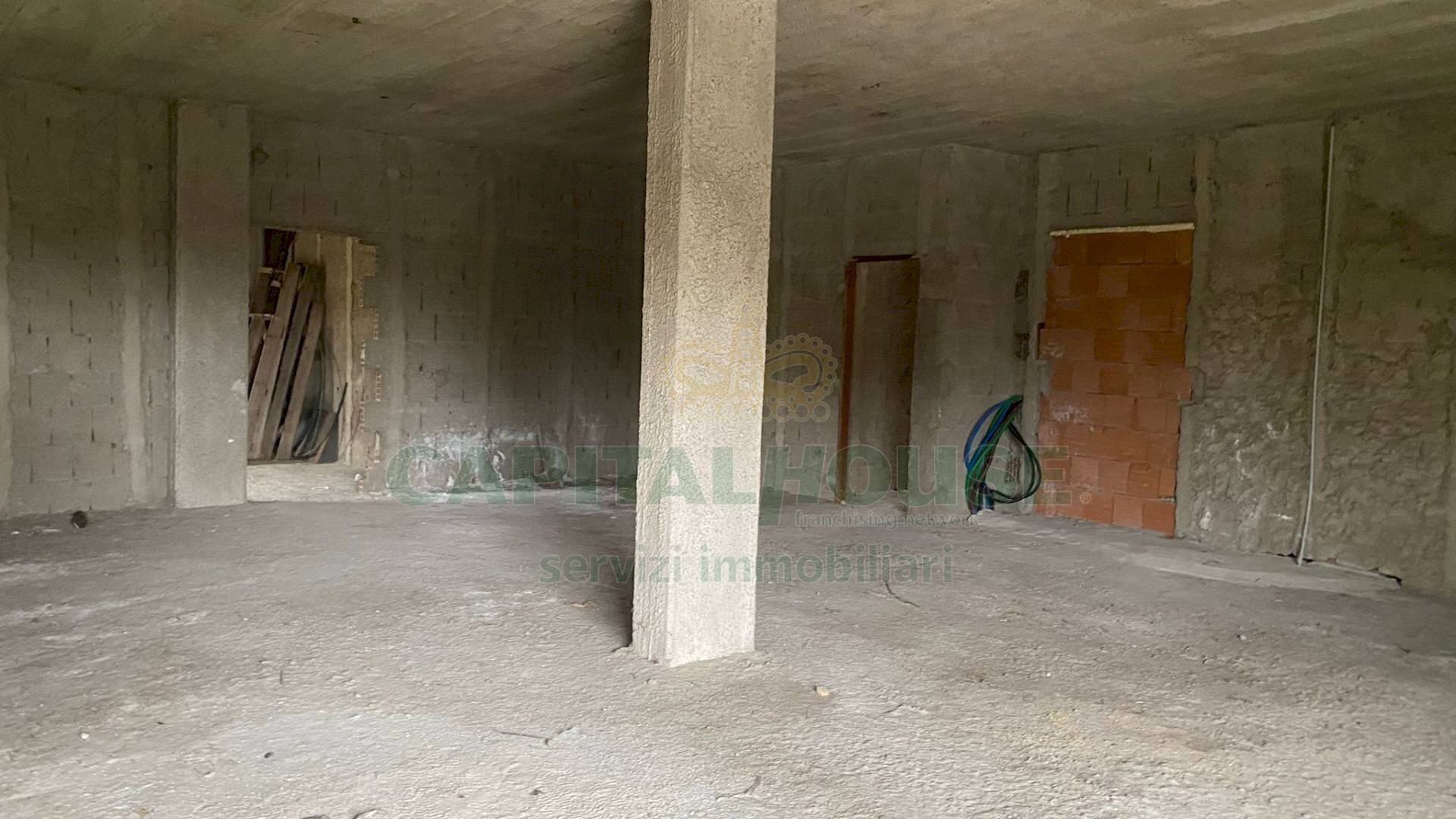 Foto 1 - Commercial Premises Saviano, Saviano - photo 1