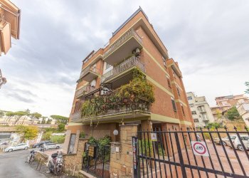 Foto 2 - Quadrilocale Via Piero Aloisi
5, Roma - foto 2