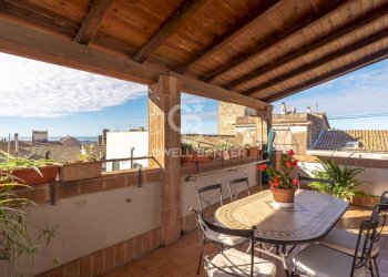 Foto 1 - Trilocale Piazza della Tribuna
 
13, Tarquinia - foto 1