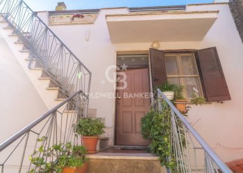 Foto 5 - Trilocale Piazza della Tribuna
 
13, Tarquinia - foto 5