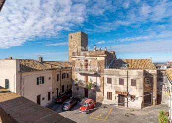 Foto 21 - Trilocale Piazza della Tribuna
 
13, Tarquinia - foto 21