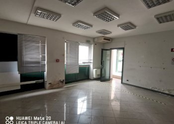 IMG_20251016_104802.jpg - Commercial Premises Via Camillo Benso Conte di Cavour 12, Moscufo - photo 4