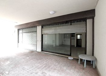 IMG_20251016_123400.jpg - Locale Commerciale Via Lavino 3, Montesilvano - foto 2