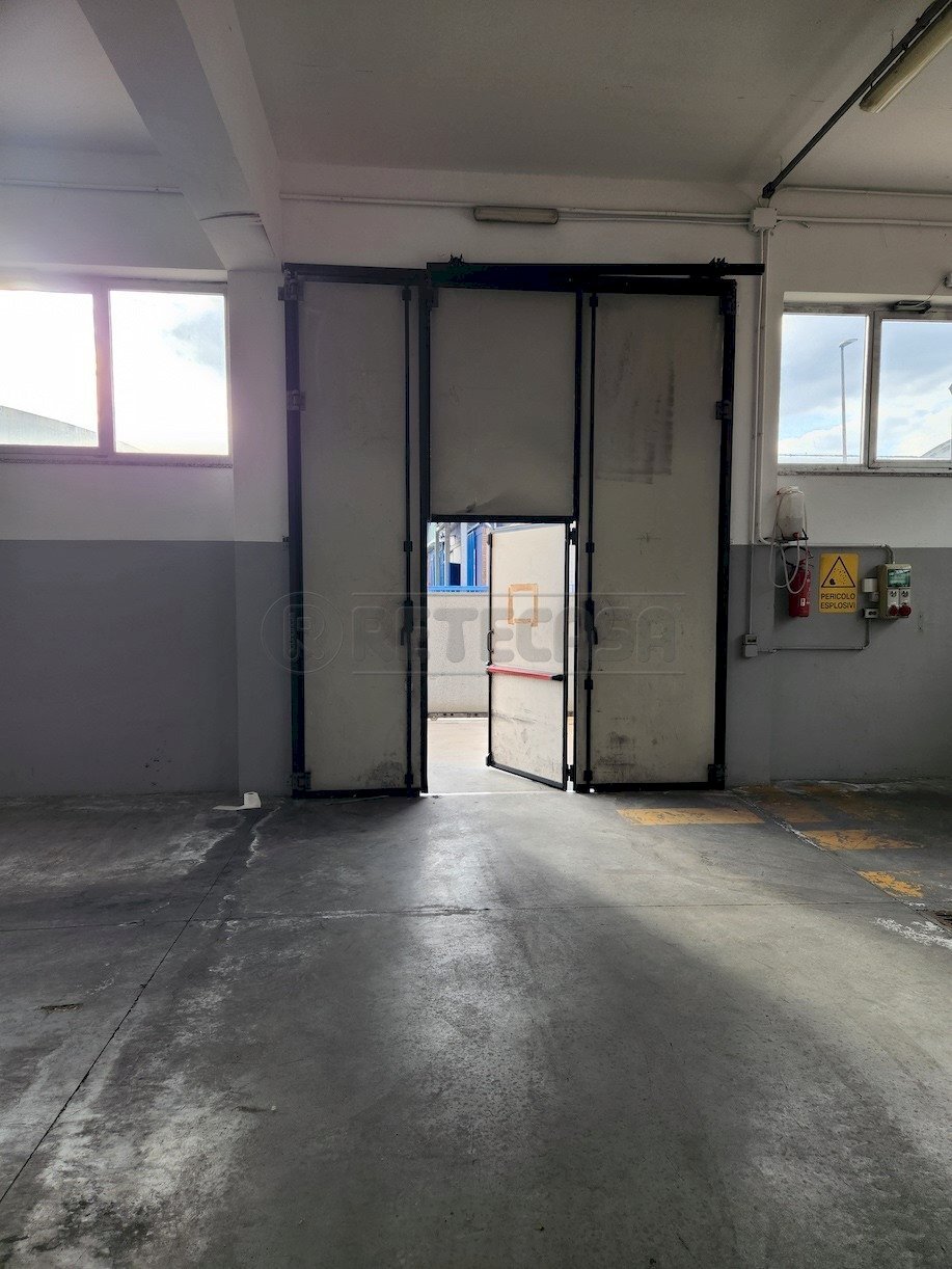 20251119_144312.jpg - Commercial Premises Via Emilia Romagna, Santa Croce sull'Arno - photo 3