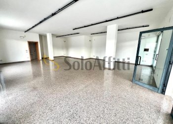 INTERNO - Locale Commerciale Via Malta 4, Alba Adriatica - foto 3