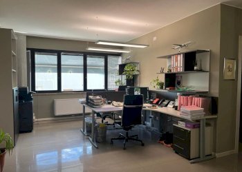 Uffici ristrutturati in vendita, Lucca (16).jpg - Ufficio Via Romana, Lucca - foto 7