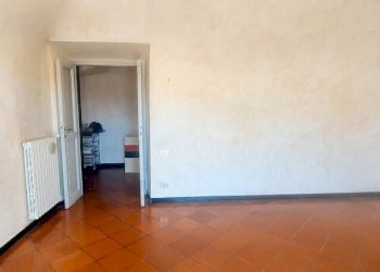 2c0bdd11-dc6c-4988-8693-e7d03ee2fec0 - Appartamento Via de Tommaso, Imperia - foto 2