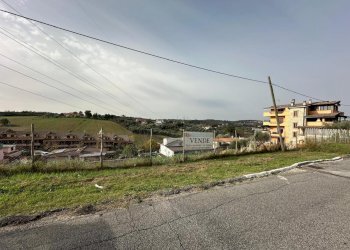 Immagine WhatsApp 2025-11-17 ore 12.00.59_24a11757 - Terreno edificabile via guido reni, Guidonia Montecelio - foto 1