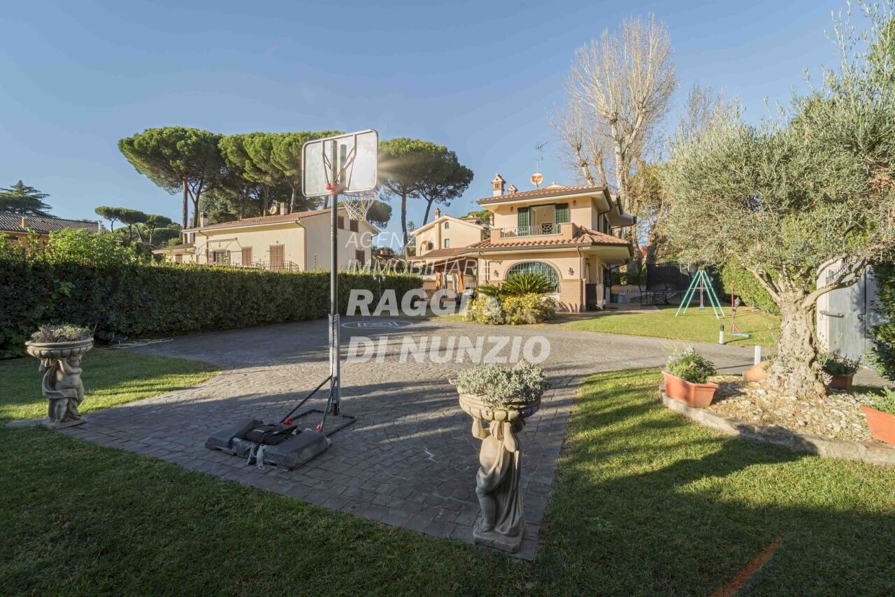 001_WEB.jpg - Villa V. della Pedica 25, Grottaferrata - photo 1