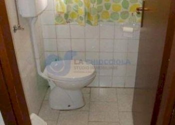 bagno 1 - Laboratory VIA FRANCESCA EDERA DE GIOVANNI, Bologna - photo 9