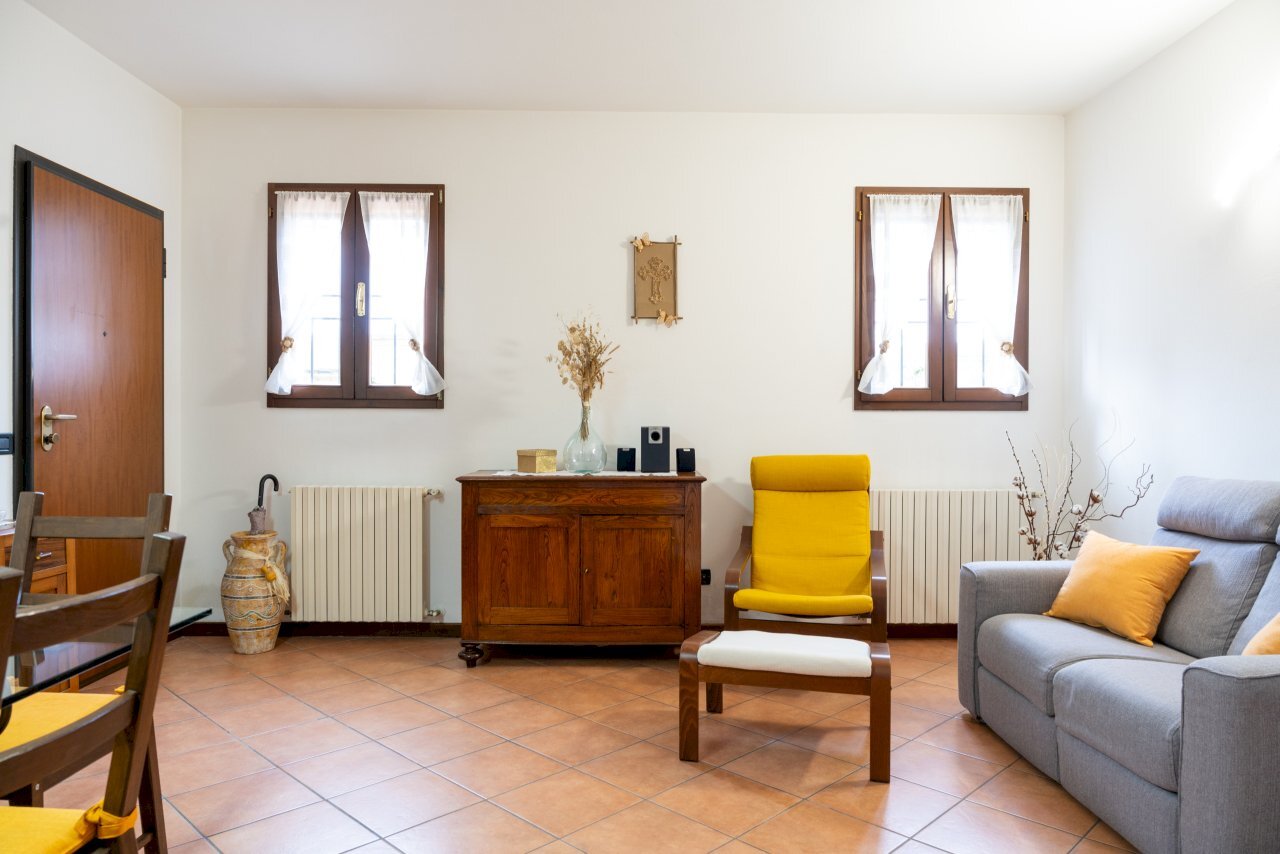 005_ViaPorrettana29-Lovoleto.jpg - Four-room apartment VIA PORRETTANA  29, Granarolo dell'Emilia - photo 1