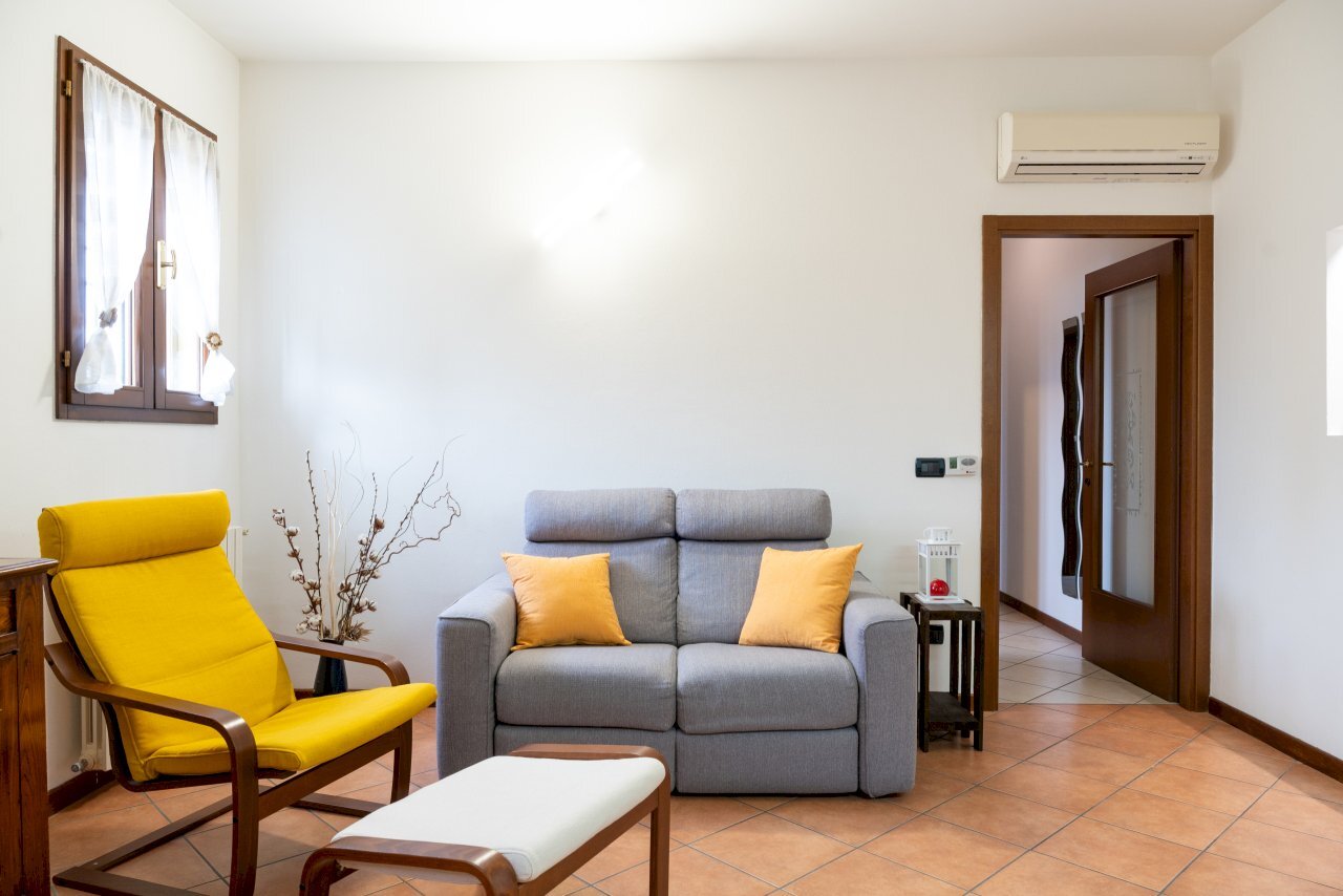 004_ViaPorrettana29-Lovoleto.jpg - Four-room apartment VIA PORRETTANA 29, Granarolo dell'Emilia - photo 3