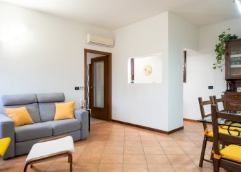 003_ViaPorrettana29-Lovoleto.jpg - Quadrilocale VIA PORRETTANA  29, Granarolo dell'Emilia - foto 2