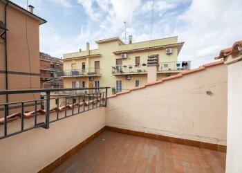 739383999.jpg - Trilocale via Giovanni Battista Bastianelli, Roma (zona Torre Gaia) - foto 16