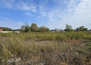 20251016_131833.jpg - Terreno edificabile via Toscana, Cornegliano Laudense - foto 2