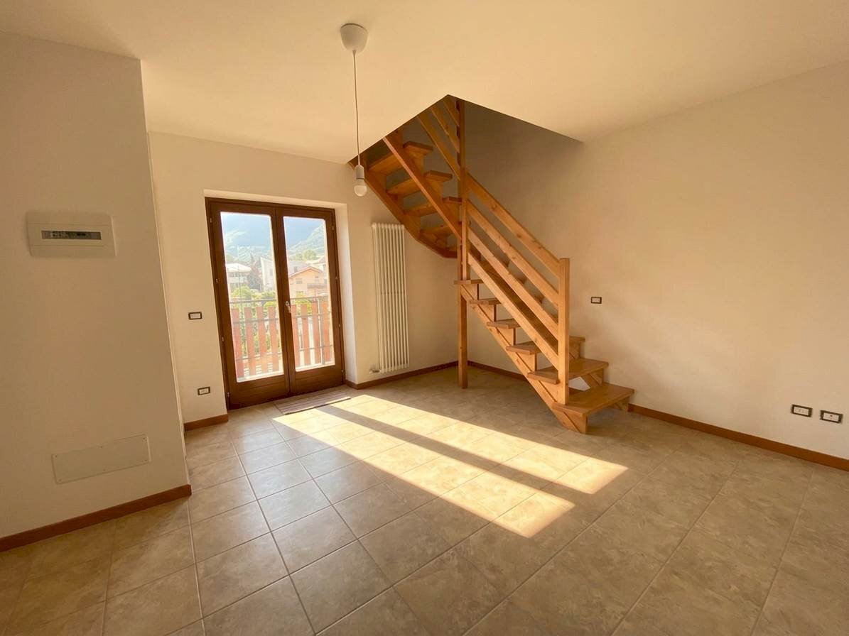 Two-room apartment Via Circonvallazione 11, Verrès - photo 1