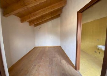 Two-room apartment Via Circonvallazione 11, Verrès - photo 15