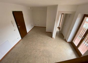 Two-room apartment Via Circonvallazione 11, Verrès - photo 3
