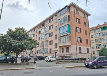 Three-room apartment Torino (neighborhood Mirafiori Nord) - photo 1