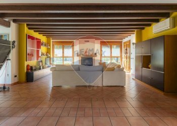 Villa via provinciale, 105-107 
 Medolla, Medolla - foto 5