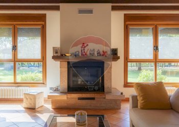 Villa via provinciale, 105-107 
 Medolla, Medolla - foto 8