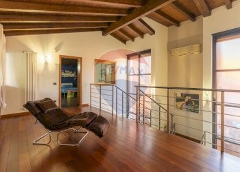 Villa via provinciale, 105-107 
 Medolla, Medolla - foto 11