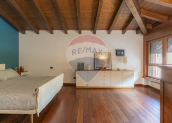 Villa via provinciale, 105-107 
 Medolla, Medolla - foto 13