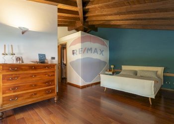 Villa via provinciale, 105-107 
 Medolla, Medolla - foto 14