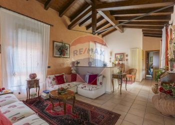 Villa via provinciale, 105-107 
 Medolla, Medolla - foto 28