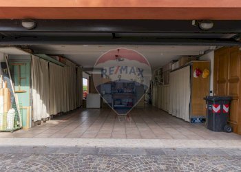 Villa via provinciale, 105-107 
 Medolla, Medolla - foto 33