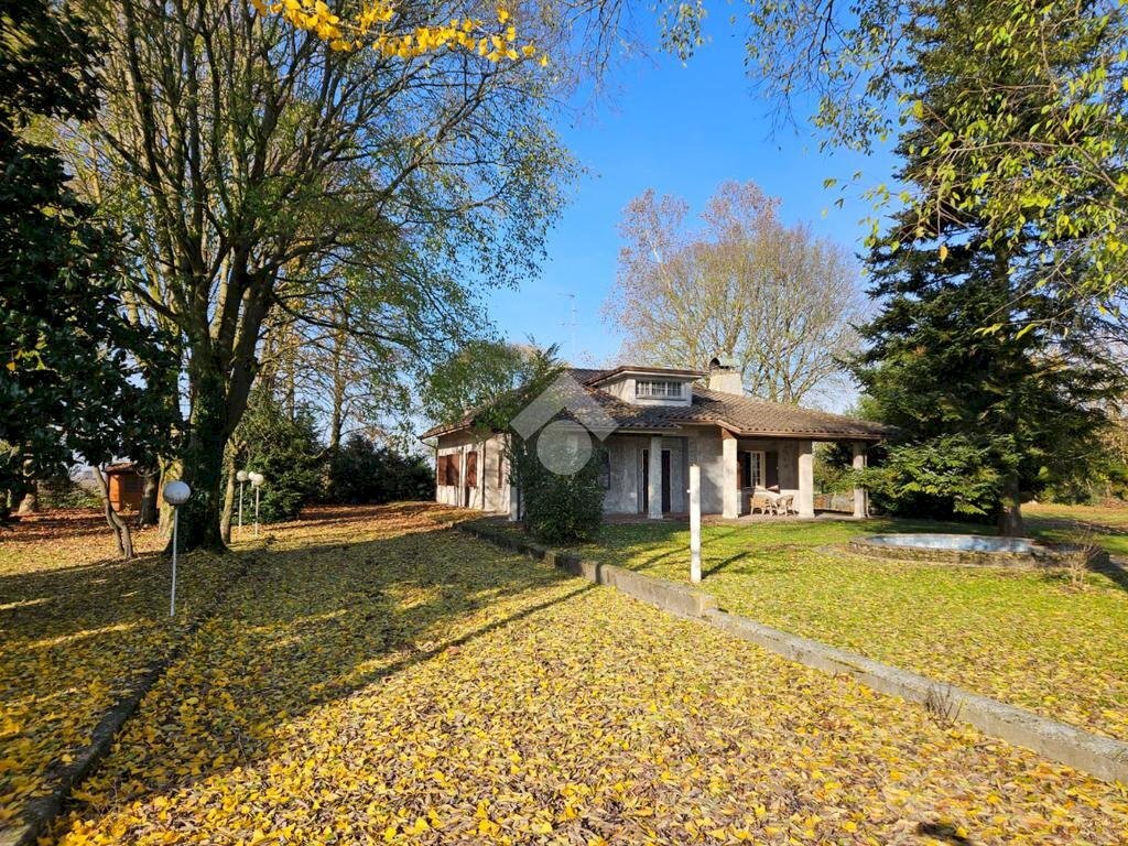 Casa indipendente Via Chiesa di Cortile, Carpi - foto 1