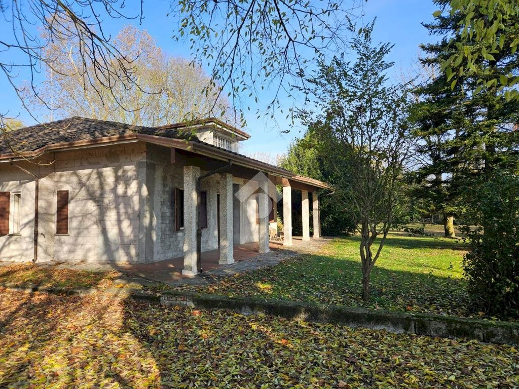 Casa indipendente Via Chiesa di Cortile, Carpi - foto 2