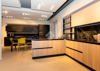 Negozio Via Corso Torino, Chieri - foto 5