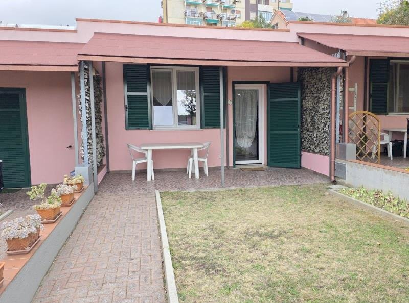 Villa a Schiera Savona (zona Oltreletimbro) - foto 2