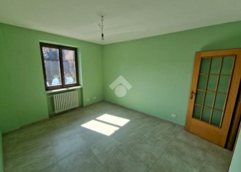 Trilocale Strada bussolino, Gassino Torinese - foto 8