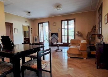 Villa via verdi, Medesano - foto 1