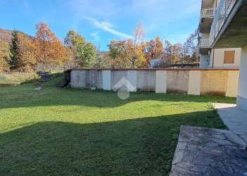 Two-room apartment Via del Cimitero, Borgo Val di Taro - photo 3