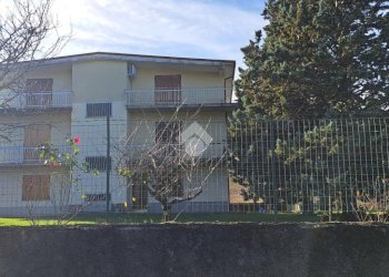 Two-room apartment Via del Cimitero, Borgo Val di Taro - photo 4