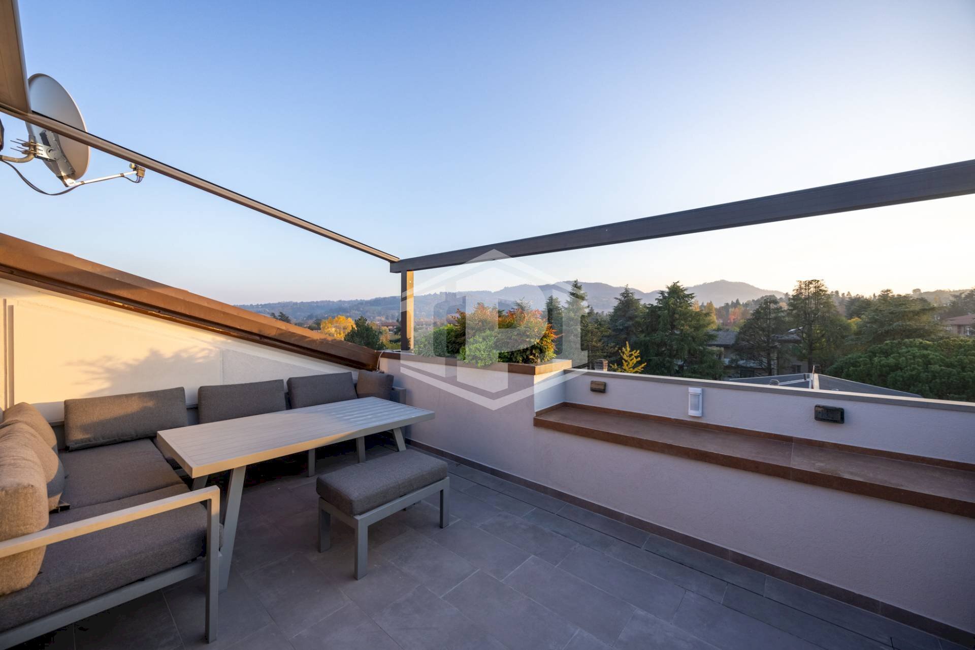 Four-room apartment Via Dante, Zola Predosa - photo 1