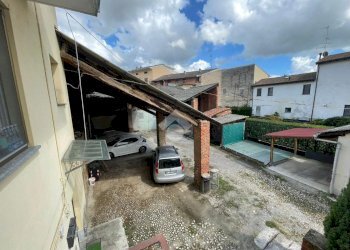 Porzione di casa Via Don Sandrino, Novara (zona Pernate) - foto 8