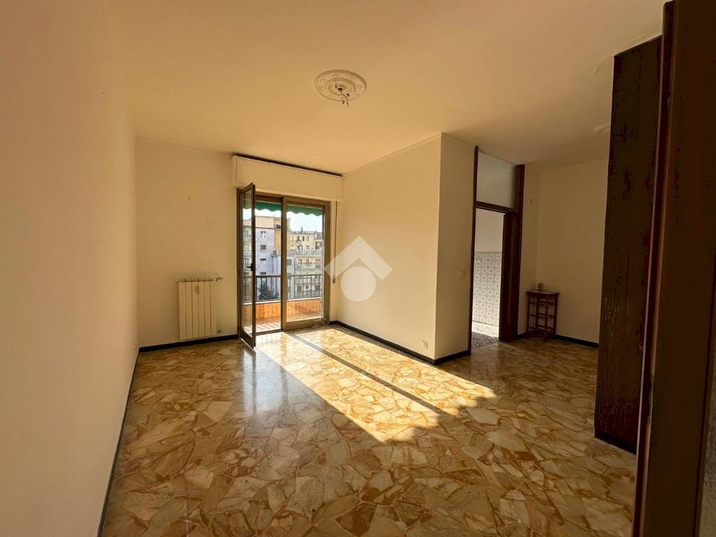 Quadrilocale Via Ugo Foscolo, Savona (zona Santa Rita) - foto 2