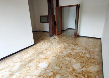 Quadrilocale Via Ugo Foscolo, Savona (zona Santa Rita) - foto 6