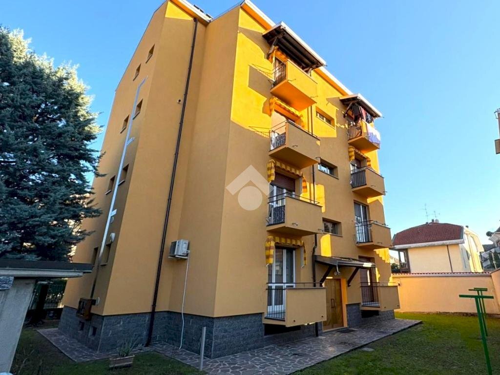 Three-room apartment Via P. Appiani, Senago - photo 1