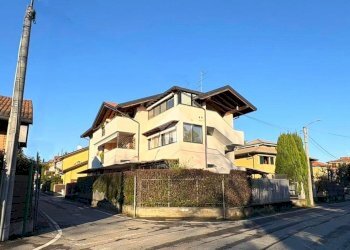 Two-room apartment Via Isolino, Senago - photo 1