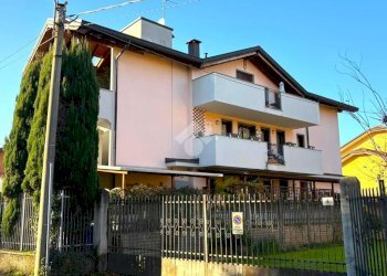 Two-room apartment Via Isolino, Senago - photo 2