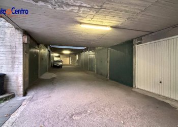 Foto 2 - Box Località Capoluogo
 
74, Pollein - foto 2