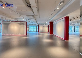 Foto 9 - Locale Commerciale Località Grand Chemin
 
19, Saint-Christophe - foto 9